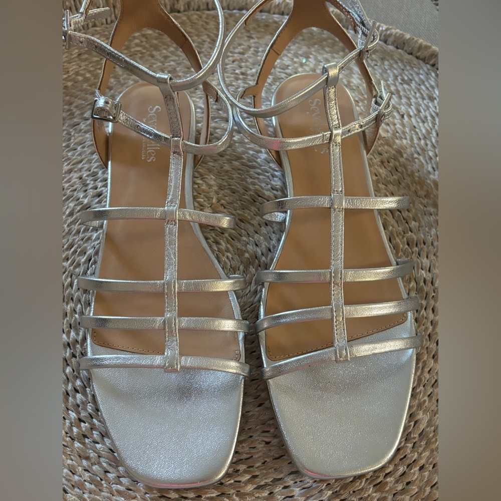 Seychelles Silver Geometric Sandals 9.5